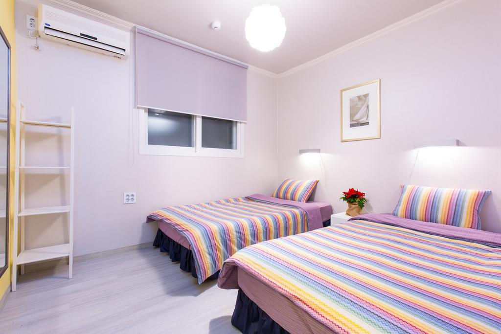 Oh Blue Guesthouse Seoul Rom bilde